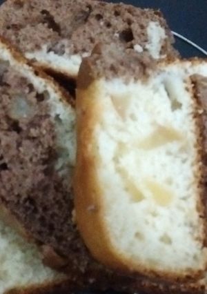 Una foto de Bizcochuelo marmolado con manzana