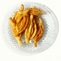 A picture of Elo Jhelo.