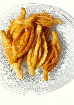 A picture of Elo Jhelo.