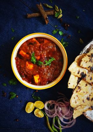 A picture of Paneer Nihari.