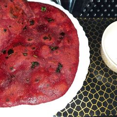 A picture of Beetroot paratha.
