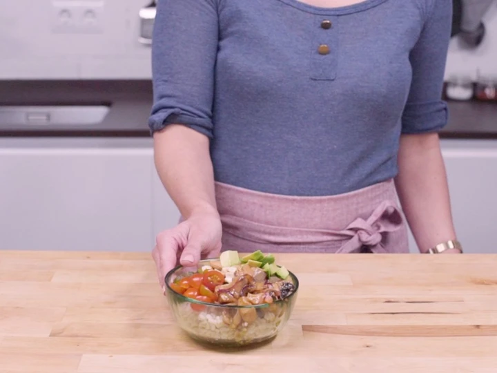 Easy Steps to Make “Poke” salad with lemon and olive oil from Spain dressing the So Delicious So Delicious