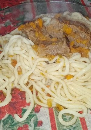 Una foto de Fideos caseros con tuco