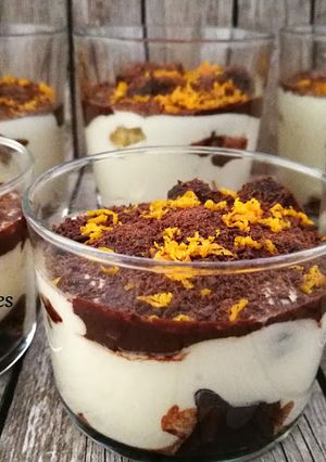 Foto principal de Tiramisú de chocolate y naranja