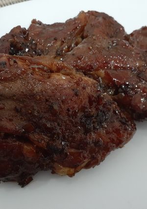 Una foto de Bondiola de cerdo en salsa