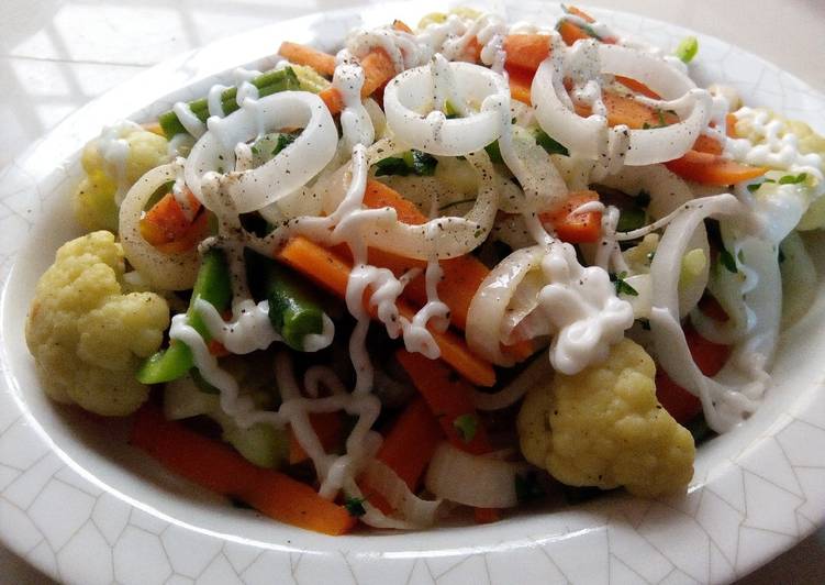 Steamed veggies salad