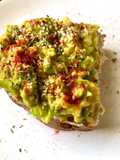 Avocado hummus toast ขนมปังปิ้งฮัมมุส อะโวคาโด วีแกน