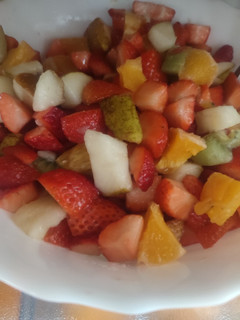 Una foto de Macedonia (apta para diabéticos) 🍓🍊🥝🍐