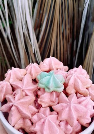 Una foto de Besos de merengue