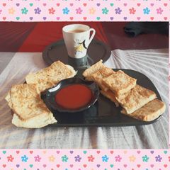 A picture of French Toast.