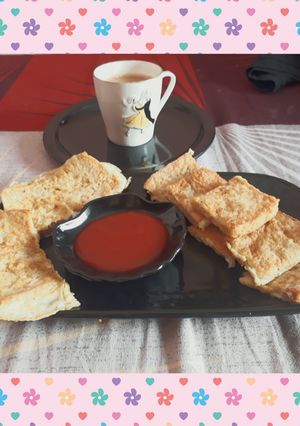 A picture of French Toast.