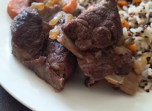 Una foto de Asado de tira en olla a presión