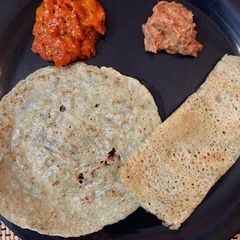 A picture of Lapsi moong dhal dosa.