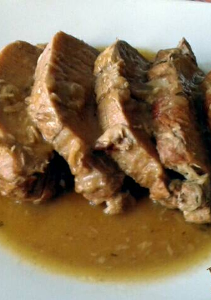 Una foto de 📌Cinta de lomo de cerdo en salsa