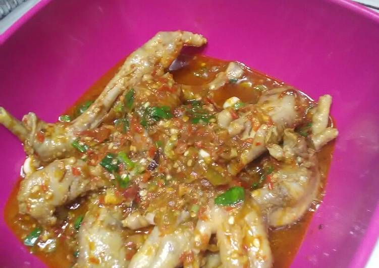 Cara mengolah Ceker sambal ganas yang nikmat