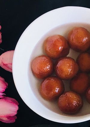 A picture of Instant Gulab Jamun.