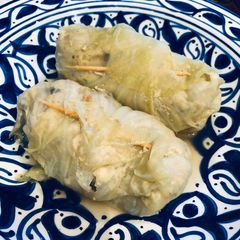 A picture of Japanese Cabbage rolls.