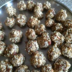 A picture of Dryfruits ball.