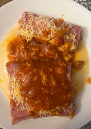 A picture of Ham and Cheese Roll-Ups 🌯.