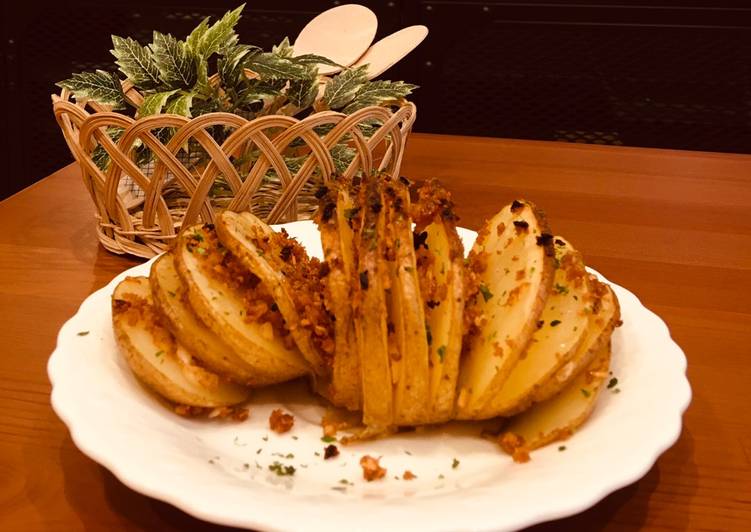 Langkah Mudah untuk Membuat Hasselback potatoes, Sempurna