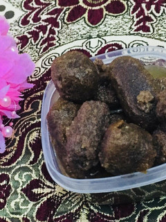 ராகி குலாப் ஜாமூன் (கேழ்வரகு குலாப் ஜாமூன்) செய்முறை முக்கிய புகைப்படம்