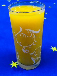 A picture of Fresh mango juice (Alphonso).
