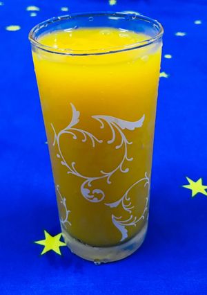 A picture of Fresh mango juice (Alphonso).