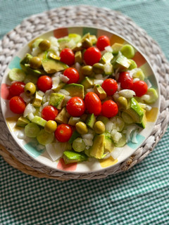 Una foto de Ensalada con alficoz y cebolleta
