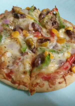 A picture of Rajma Veg Pizza.