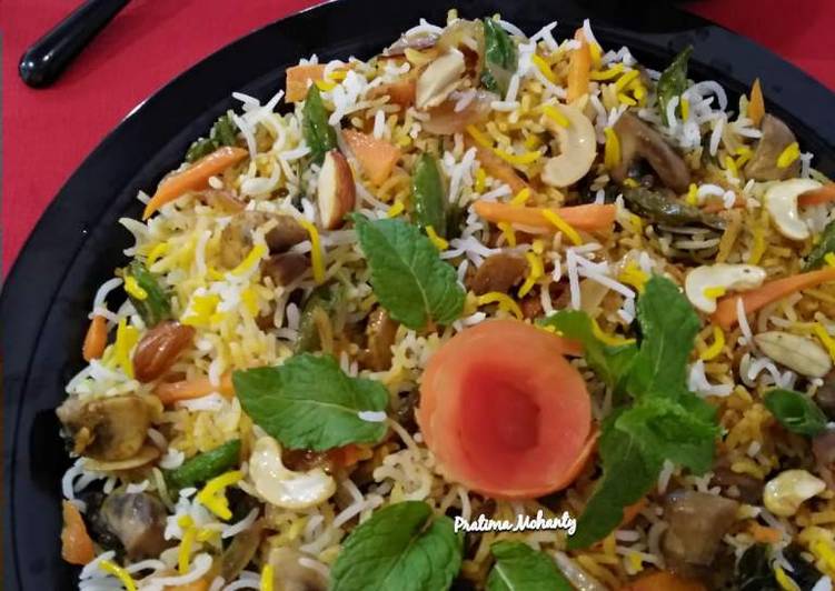 Recipe of Appetizing Mushroom Biryani
