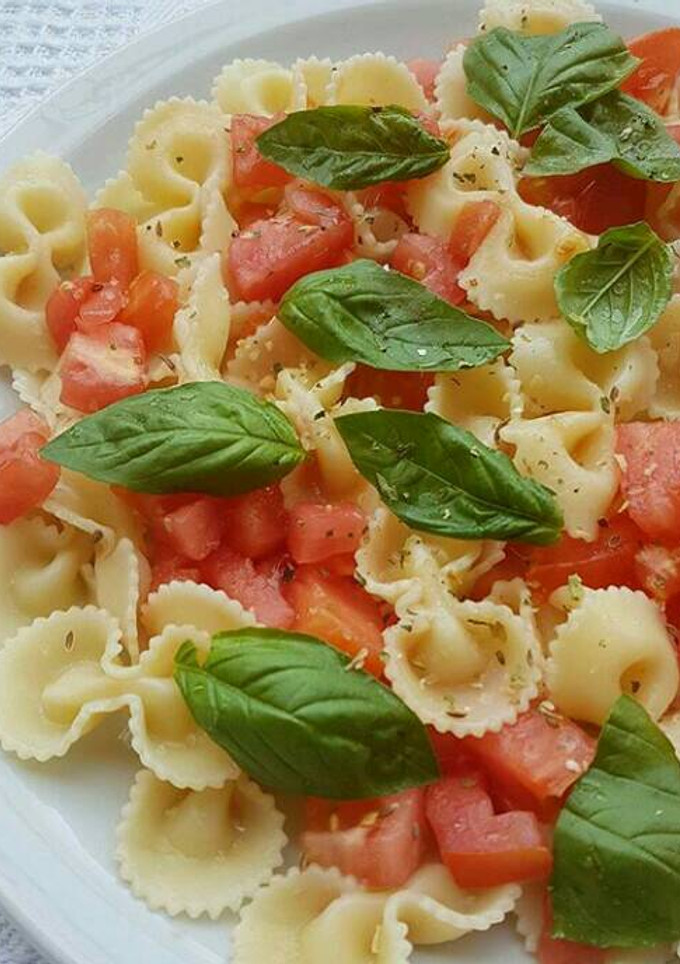 Una foto de Ensalada de verano! 🍅 🌱
