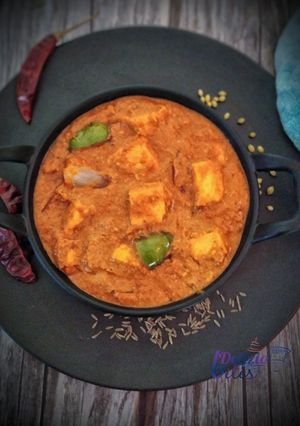 કઢાઈ પનીર (Kadhai Paneer Recipe In Gujarati) રેસીપી મુખ્ય ફોટો