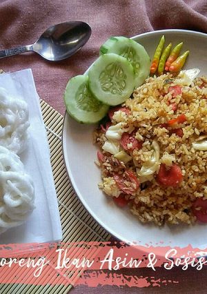 Foto resep Nasi Goreng Ikan Asin & Sosis