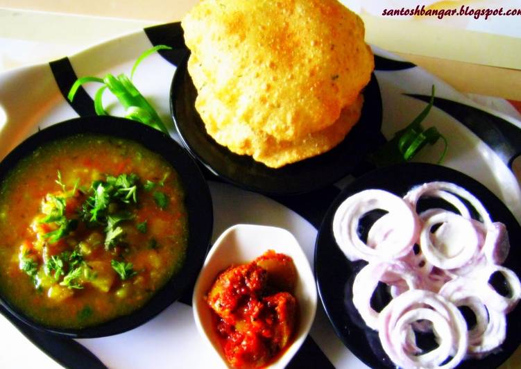 Recipe of Speedy Kachori Alloo subji with curd onion rings