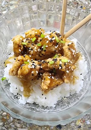 Una foto de Pollo frito a la naranja. Receta oriental 🍜