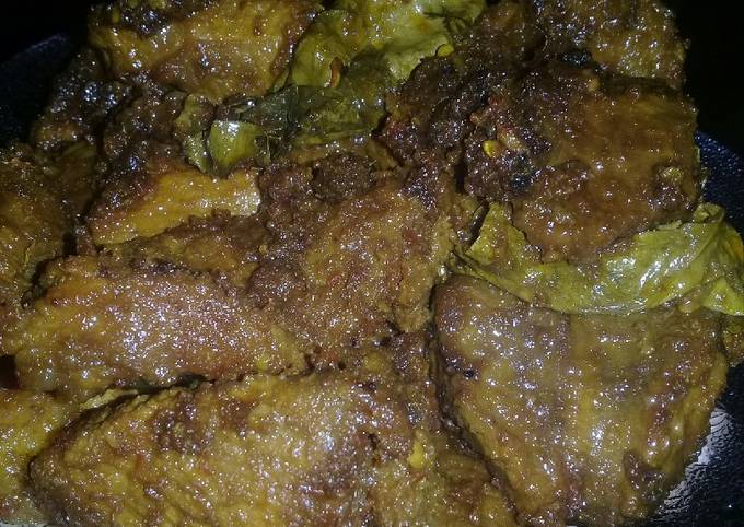 28. Semur daging kambing