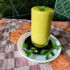 A picture of Pineapple Shake.