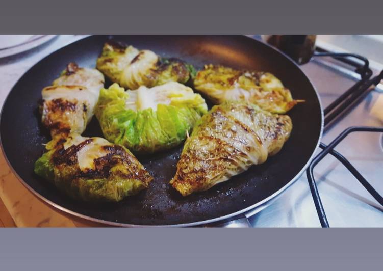 Rotolini di verza con ripieno di macinato e formaggio