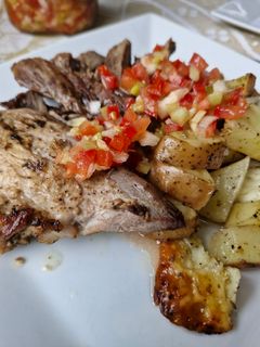 Una foto de Papas Rústicas asadas