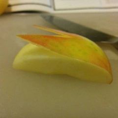 A picture of Apple Bunnies.