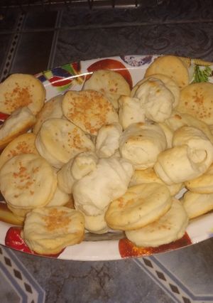 Una foto de Bizcochitos con solo 2 ingredientes!!!