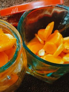 લીલી હળદર નુ અથાણું (Lili Haldar Athanu Recipe In Gujarati) રેસીપી મુખ્ય ફોટો
