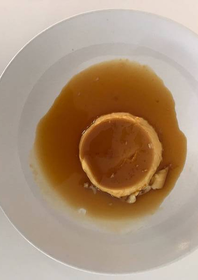 Una foto de Flan de huevo individual