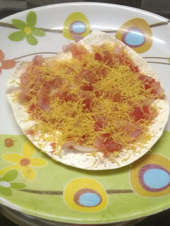 મસાલા ચાટ પાપડ (Masala Chaat Papad Recipe In Gujarati) રેસીપી મુખ્ય ફોટો