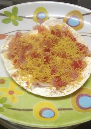 મસાલા ચાટ પાપડ (Masala Chaat Papad Recipe In Gujarati) રેસીપી મુખ્ય ફોટો