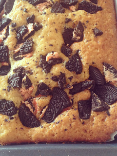 A picture of Eggless Oreo-Vanilla Sheet cake.