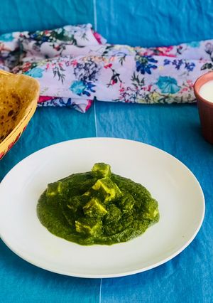 પાલક પનીર (Palak Paneer Recipe In Gujarati) રેસીપી મુખ્ય ફોટો