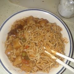 A picture of Condensed (Campbell's) Beef and Vegetable Soup Ramen Noodles.
