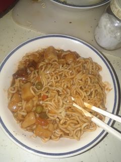 A picture of Condensed (Campbell's) Beef and Vegetable Soup Ramen Noodles.