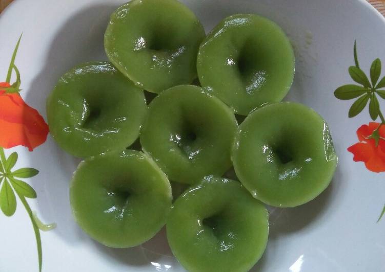 Kue Lumpang Pandan